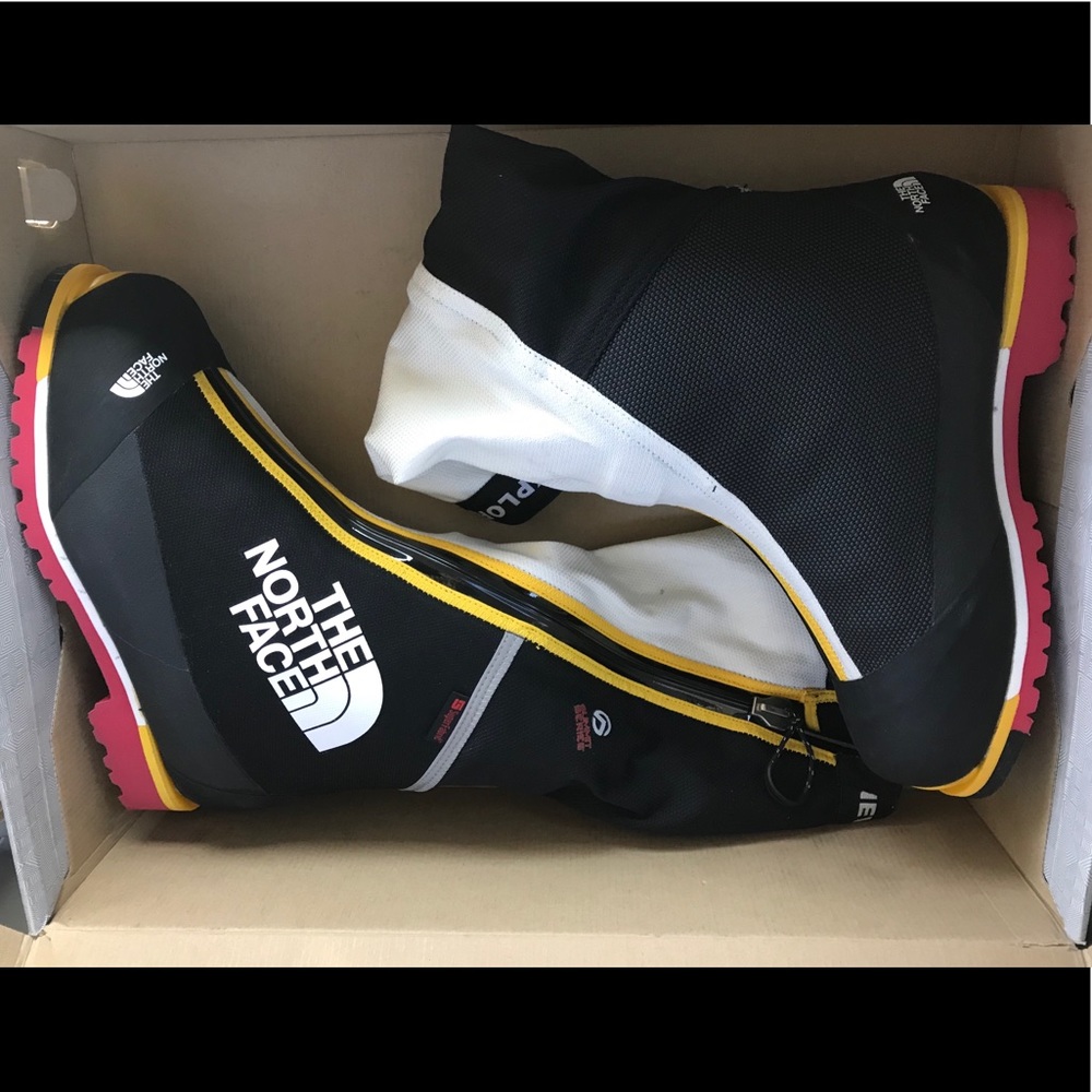 The North Face Verto S8k Mountaineering Boots